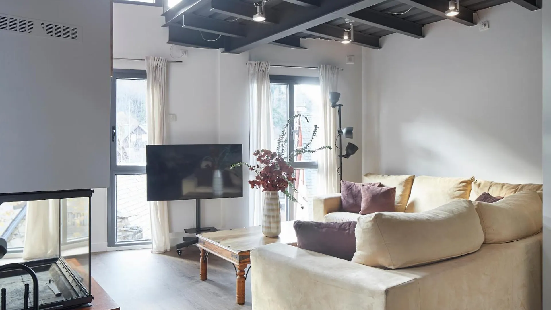 Val Arties 2 By Feelfree Rentals 0*,